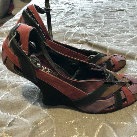 Hype shoes - Picture 2 of 5